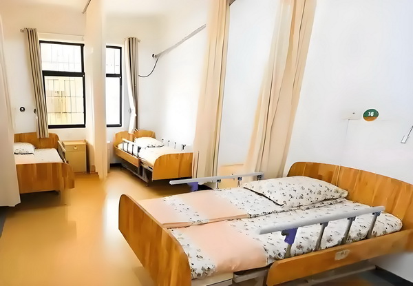 深圳市入户积分和人才引进_王欣瑜拒绝和裁判握手引发淡人人设塌房热议，网友破案：被逼急了 想借门之手情敌打开的家警察